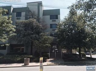 850 Main St APT 2B, Hackensack, NJ 07601