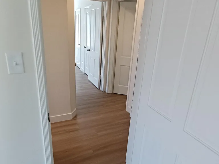 Charleston Apartments — Photo 11