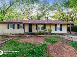 40 Woodland Dr, Stockbridge, GA
