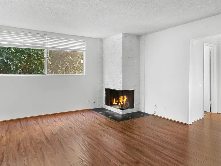 1552 Armacost Ave #9 — Photo 1