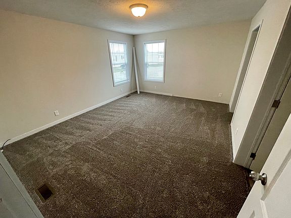 3rd image of 1132 Hunters Glen Blvd #321