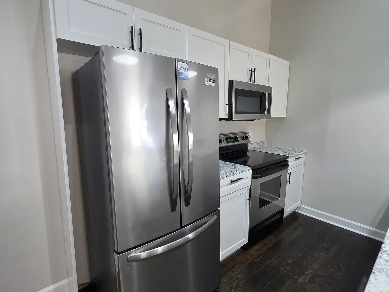 1 bed, 1.5 bath, 991 sqft, $1,700 — Photo 3