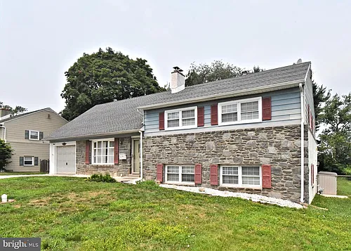 559 General Muhlenberg Rd Photo 1