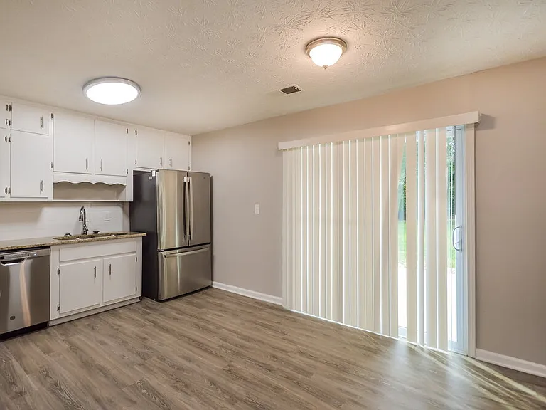 417 Willow Ct SE — Photo 5