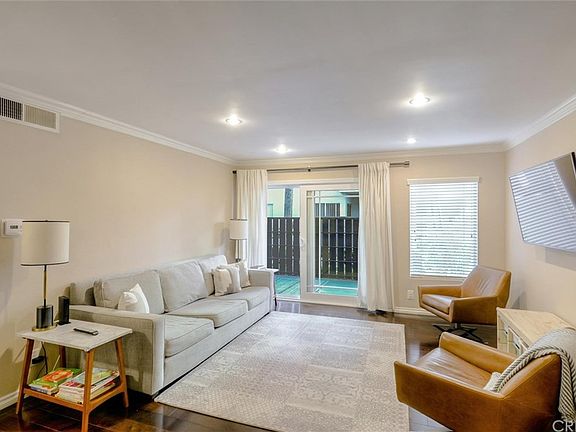 4th image of 18645 Hatteras St Unit 143
