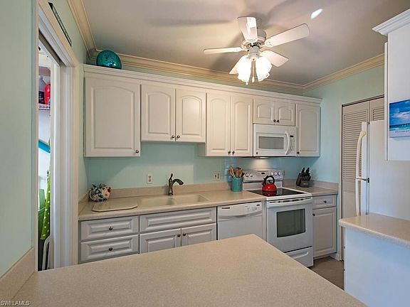 4th image of 788 Park Shore Dr #17