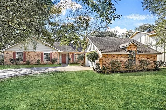 1st image of 519 Bradford Dr