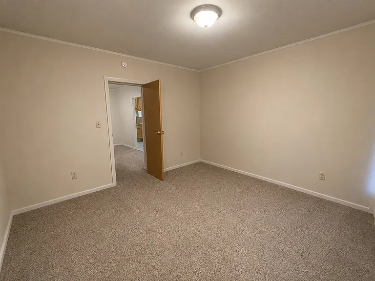 165 E Bridge St #3 — Photo 7