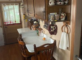 164 Horseshoe Dr, Arnett, WV 25007