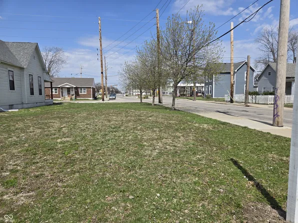 445 Sanders St, Indianapolis, IN 46225
