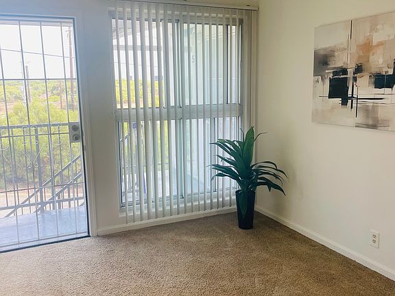 4th image of 955 Hillcrest St #6