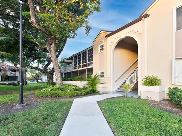 4710 NW 102nd Ave APT 101-22, Doral, FL 33178