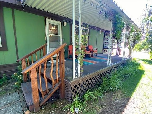 3rd image of 6494 Myrtle Dr