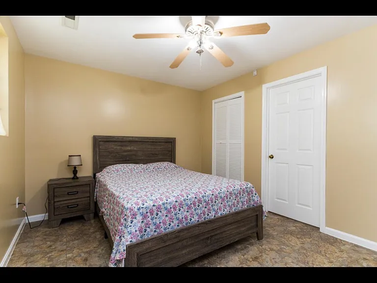 1214 Dewberry Dr — Photo 15