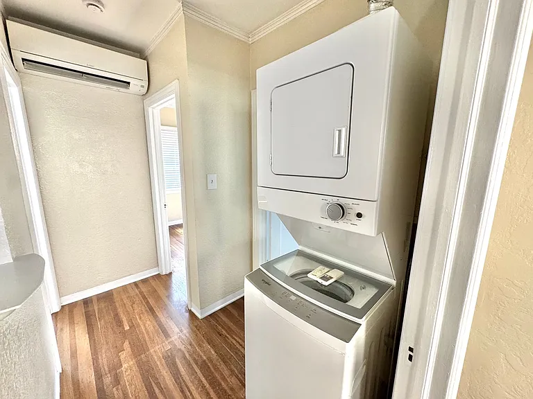 4480 Oregon St — Photo 3
