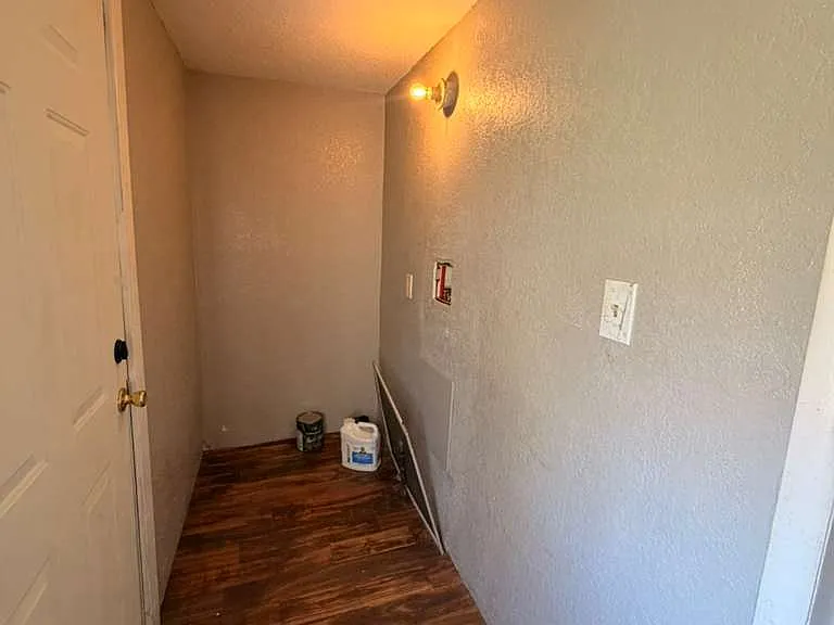 1204 Camden St — Photo 13