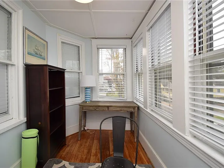 16 Vaughan Ave #2 — Photo 35