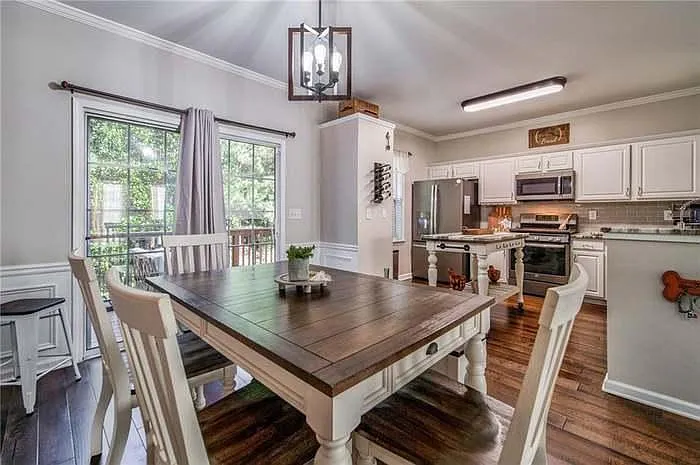 4003 Edgecomb Dr — Photo 16