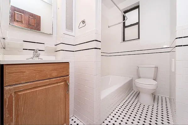 Rented by Modern Spaces | media 17