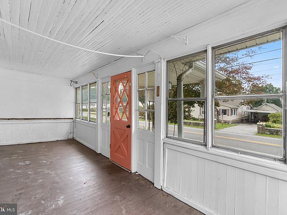 2nd image of 25324 Highfield Rd