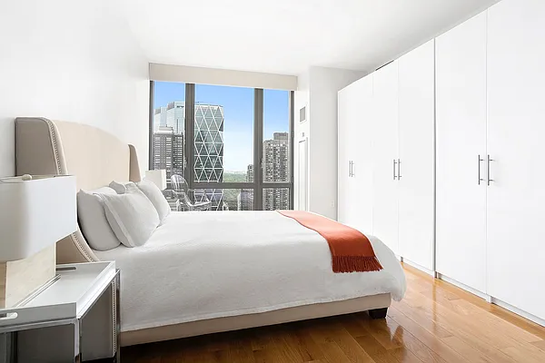 Sold by Keller Williams NYC | media 32