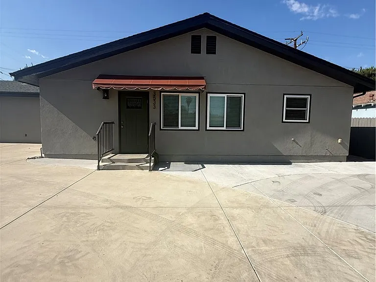3533 Brandon St — Photo 3