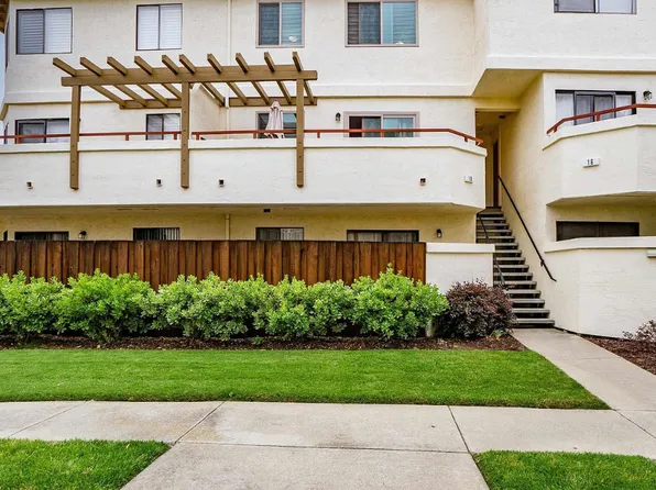 5070 Valley Crest Dr, Concord, CA 94521