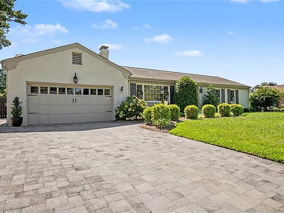 3rd image of 4013 Belvedere Dr