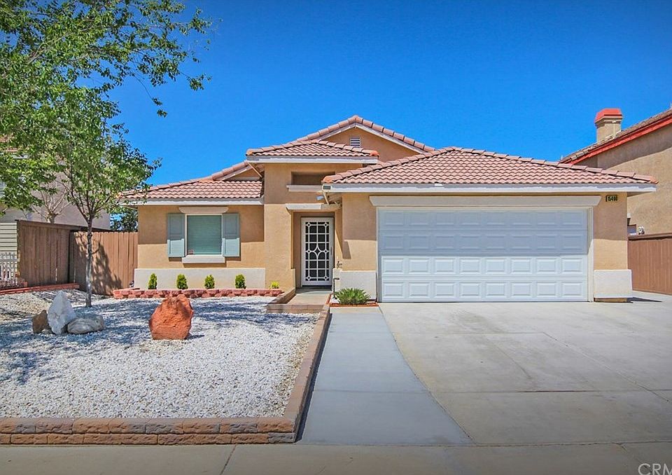 1st image of 15490 Ventura Ln