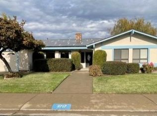 3717 Apple Hill Rd, Modesto, CA 95355