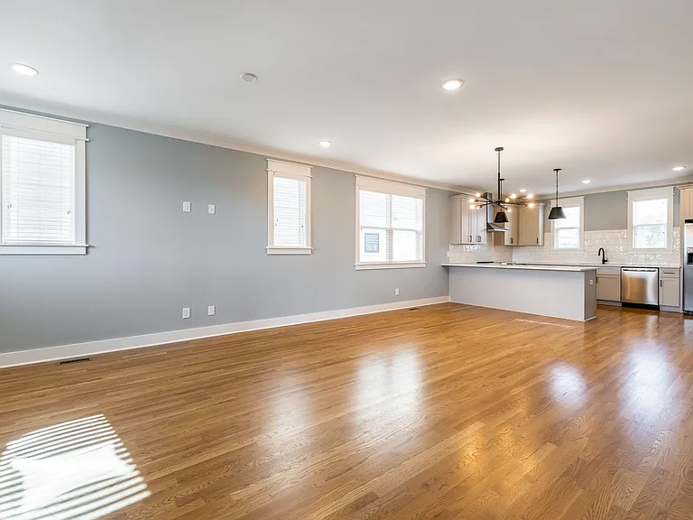 530 Edwin St #10 — Photo 21