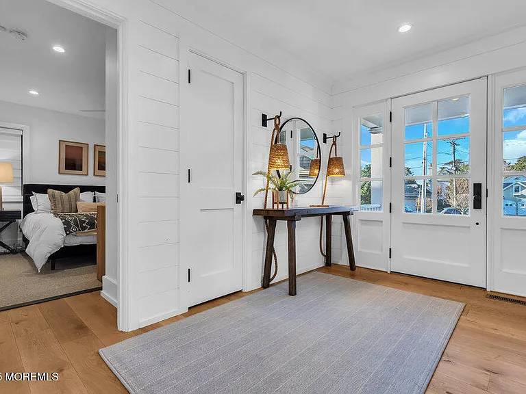802 1st Ave — Photo 19