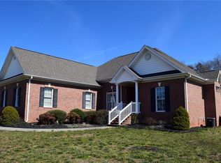 123 Maple Knoll Dr, Mocksville, NC 27028