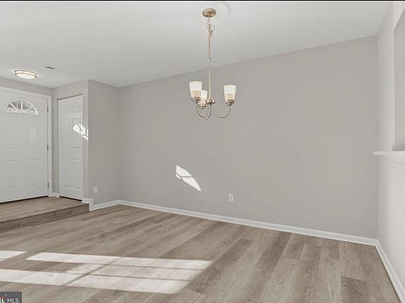 4th image of 20120 Locustdale Dr
