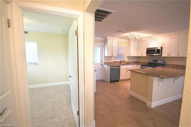 1st image of 12102 Siesta Dr