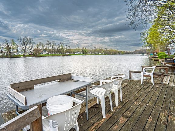 4th image of 27268 Lakeside Dr
