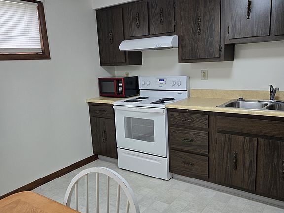 5th image of 2108 Pennsylvania Ave #3
