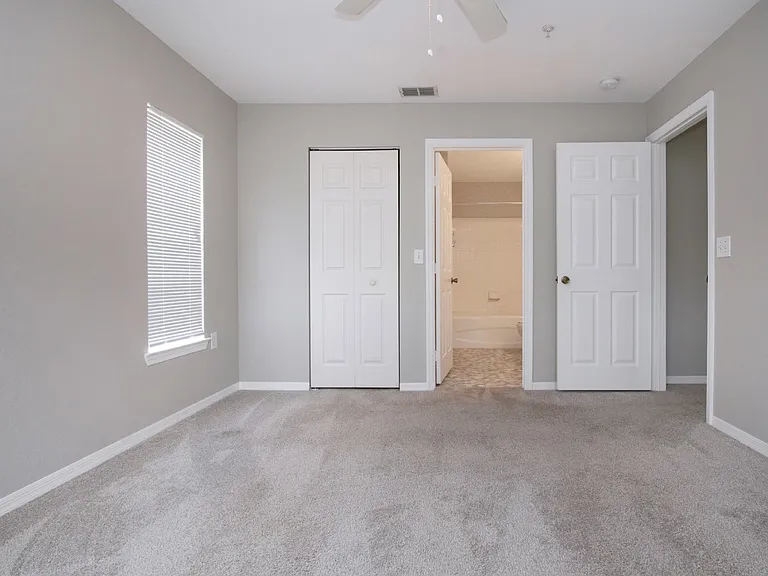 8905 Manor Loop #201 — Photo 14