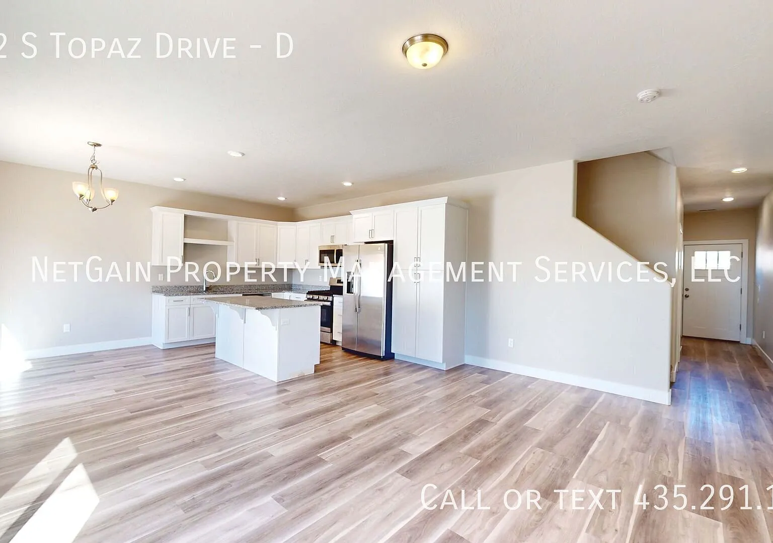 3 Bedroom 2.5 bath Cedar Edge Unit — Photo 2