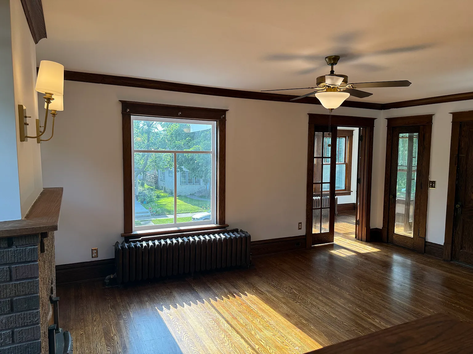 3837 Garfield Ave — Photo 2