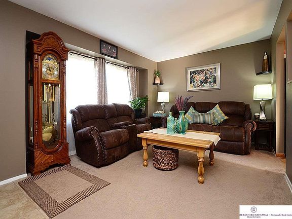 4th image of 3117 S 123rd St
