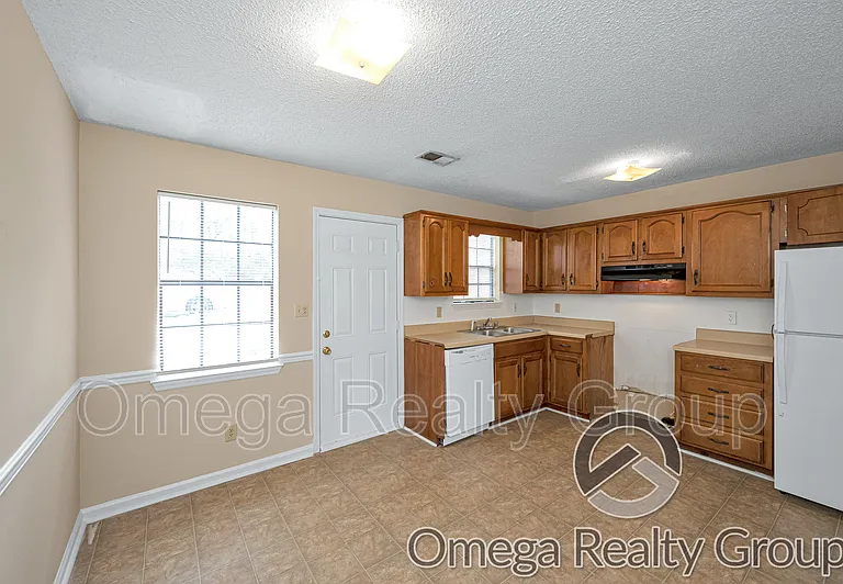 403 22nd Ave NE — Photo 13