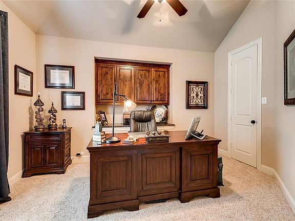 5th image of 309 Creekhaven Ct