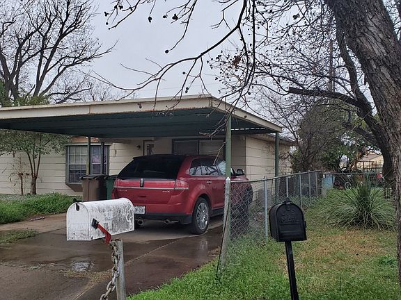 2nd image of 3229 Acorn Dr