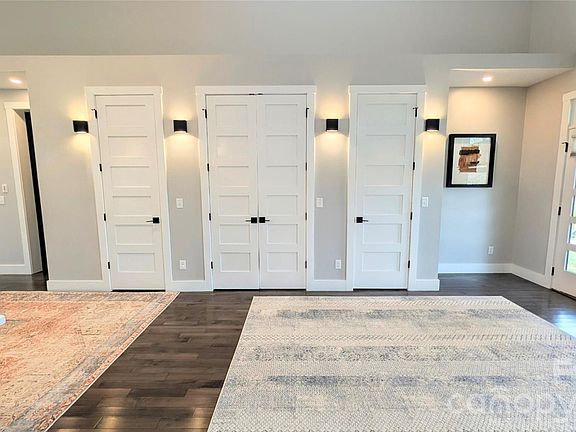 4th image of 206 Flathouse Dr