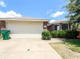 4004 Collin Ct, Heartland, TX 75126