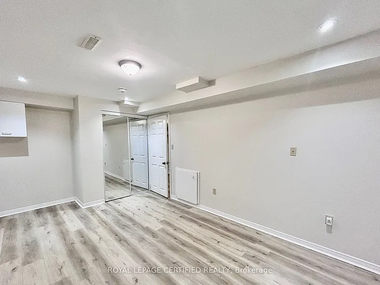 961 Stargazer Dr #BASEMENT — Photo 18