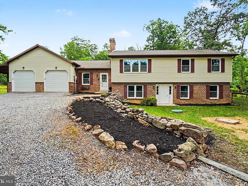 1st image of 371 Bobcat Rd