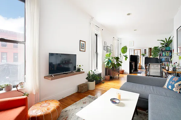 Rented by Engel and Volkers Brownstone Brooklyn | media 12