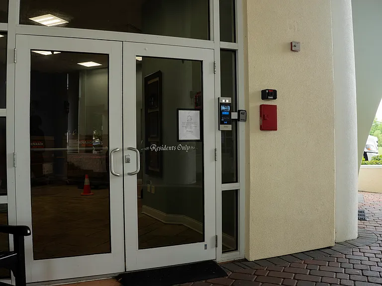 225 Seminole Blvd #303 — Photo 31